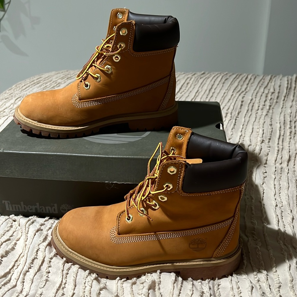 Worn maybe 3 times